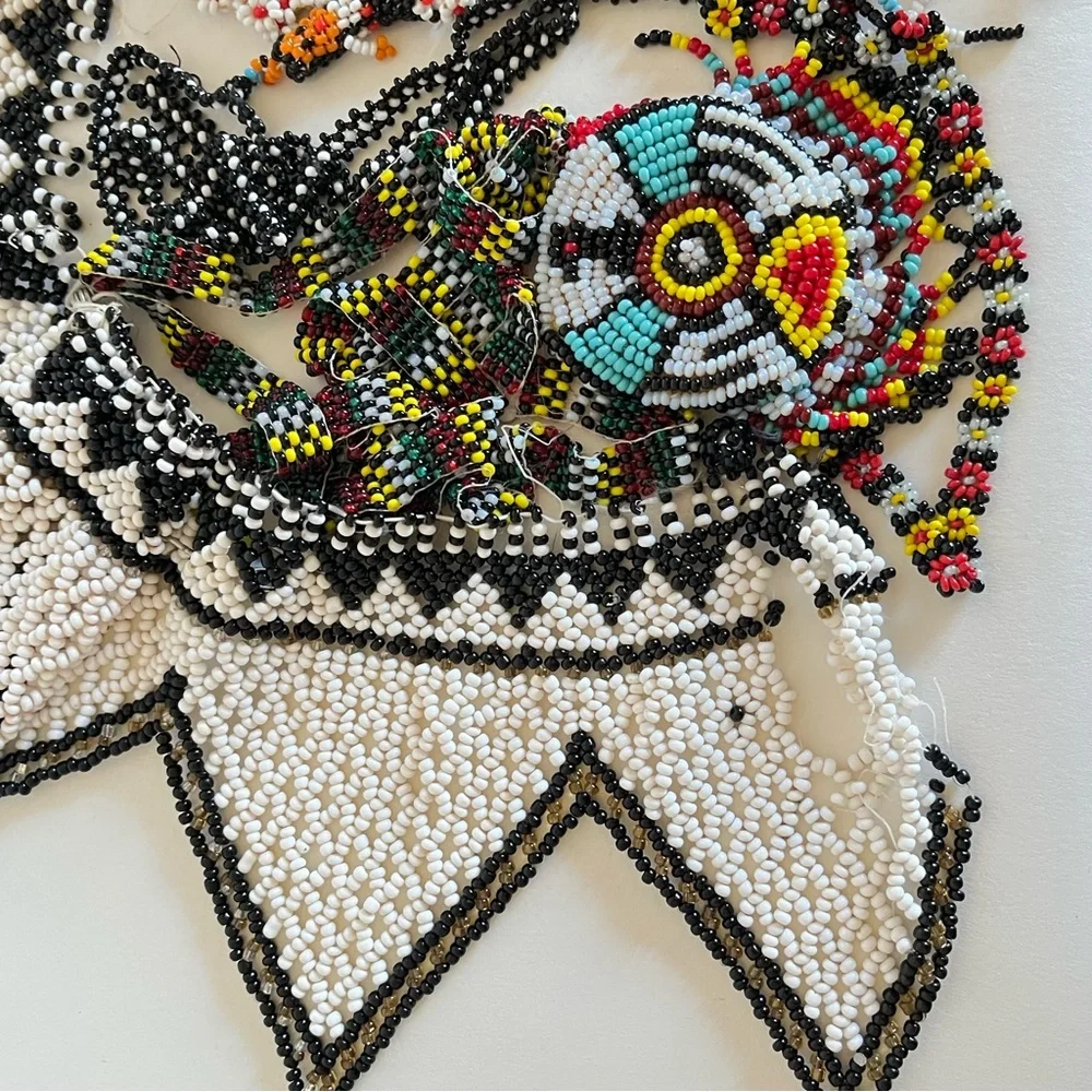 Beaded necklaces that need repair or for repurposing all damaged native seed - Picture 9 of 16